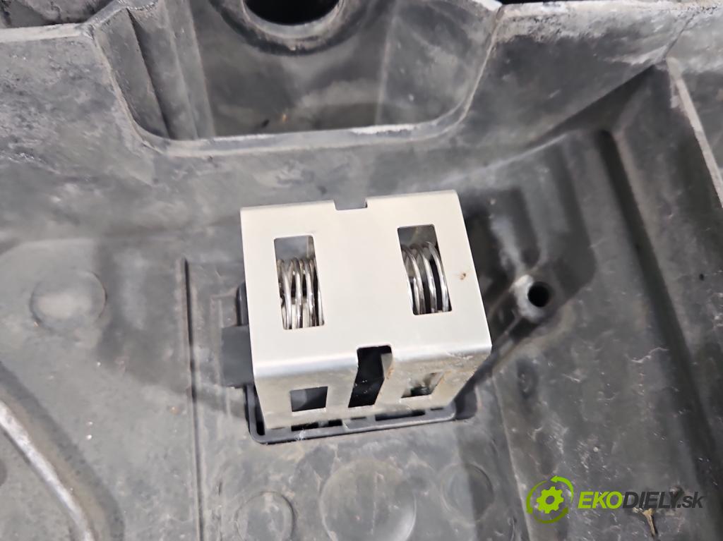 Peugeot Partner II 2008-2018 1.6 hdi 90 hp manual 66 kW 1560 cm3 5- stěna přední 9682720480 (Výztuhy přední)