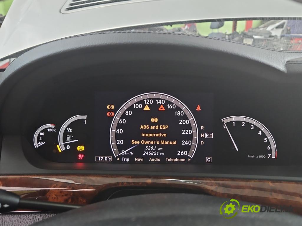 Mercedes S W221 2005-2013 5.5 V8 387KM automatic 285 kW 5462 cm3 4- prístrojovka/ budíky 0263650040 (Prístrojové dosky, displeje)
