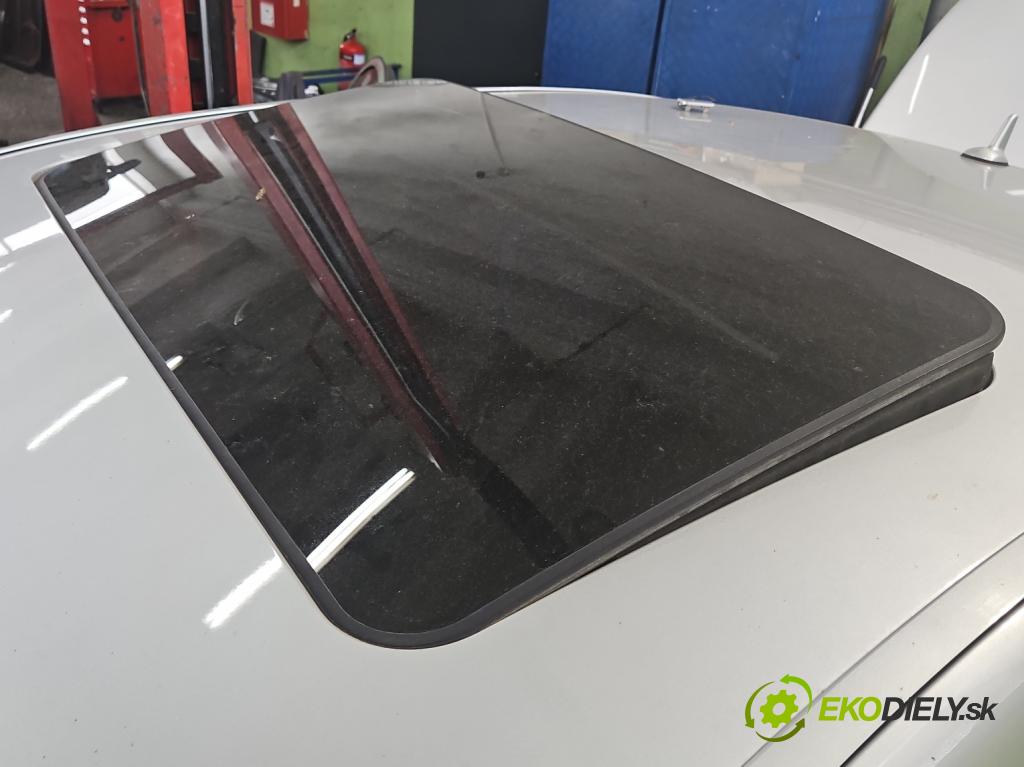 Mercedes S W221 2005-2013 5.5 V8 387KM automatic 285 kW 5462 cm3 4- Střešní okno: A2217800029 (Okna karoserie)