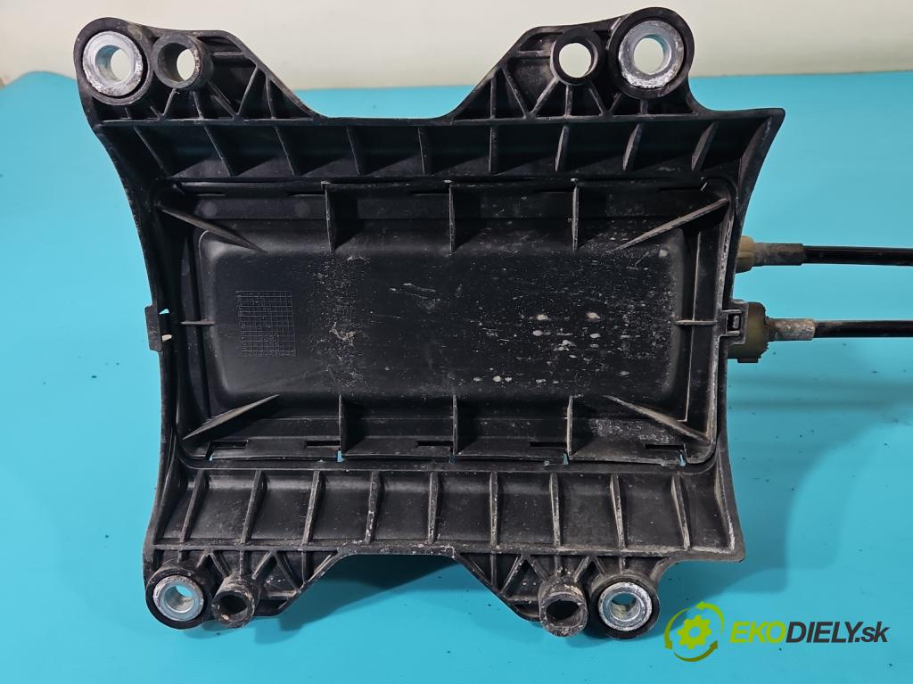 Fiat Punto Grande 1.4b: 95 HP manual 70 kW 1368 cm3 5- Páka: Změny: stupeň,rýchlosť 553459200 (Rýchlostné páky / kulisy)