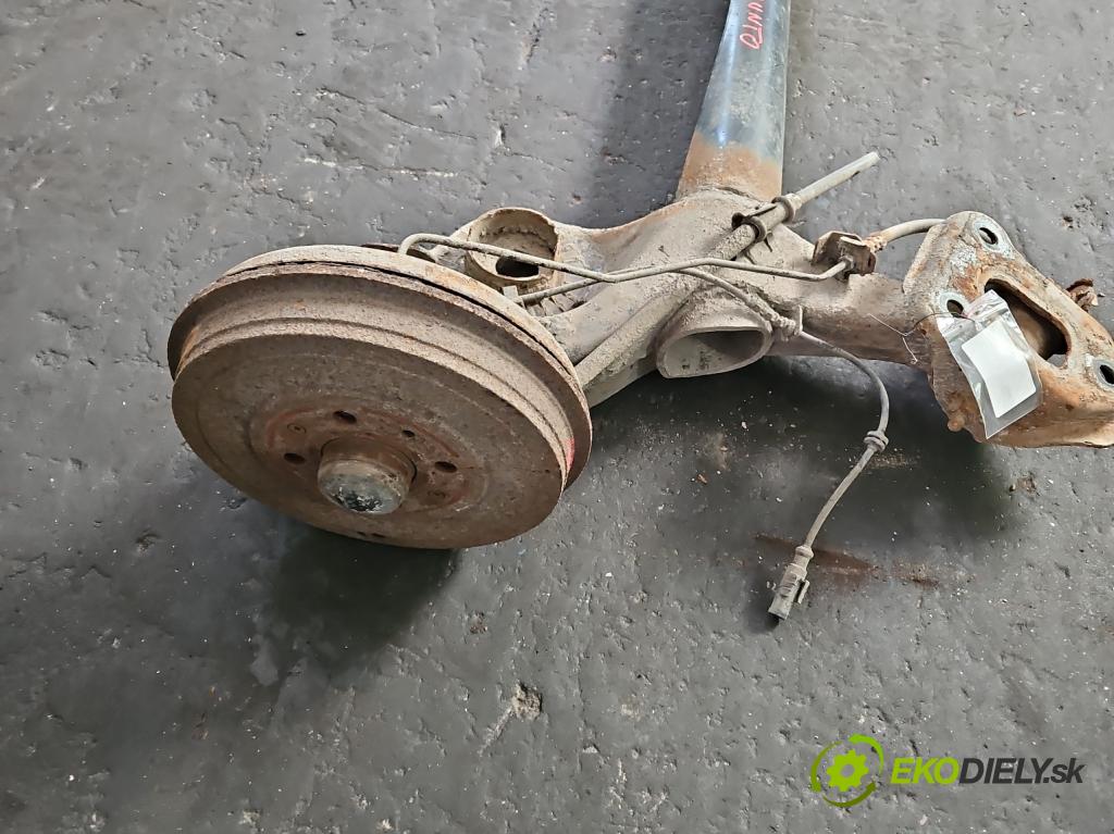 Fiat Punto Grande 1.4b: 95 hp manual 70 kW 1368 cm3 5- zadní výztuha (Výztuhy zadní)