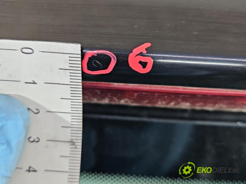 Peugeot 207 1.4 16V 88 hp manual 65 kW 1360 cm3 5- zadní kufrové dveře  (Zadní kapoty)