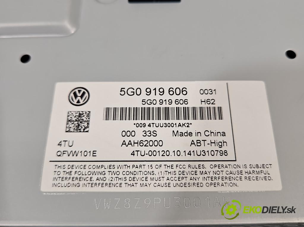 Vw Passat B8 2014 - 2.0 tdi 150 HP automatic 110 kW 1968 cm3 5- Radio originál 5G0919606
