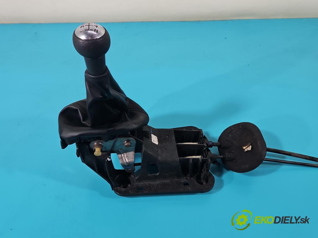 Peugeot 207 1.4 16V 88 HP manual 65 kW 1360 cm3 5- Páka: Změny: stupeň,rýchlosť 9654072080 (Rýchlostné páky / kulisy)