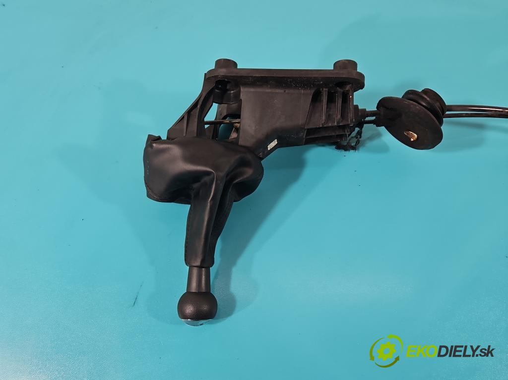 Peugeot 207 1.4 16V 88 HP manual 65 kW 1360 cm3 5- Páka: Změny: stupeň,rýchlosť 9654072080 (Rýchlostné páky / kulisy)