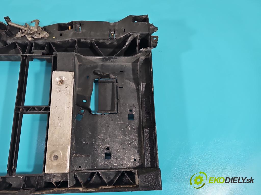 Peugeot 207 1.4 16V 88 hp manual 65 kW 1360 cm3 5- stěna přední  (Výztuhy přední)