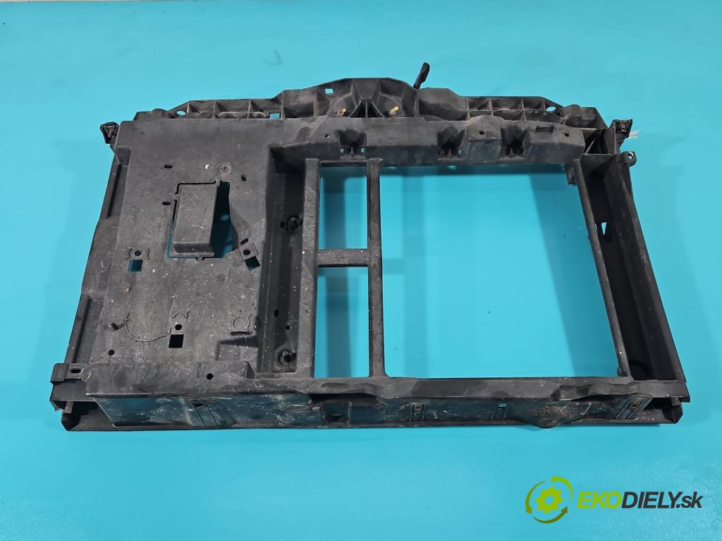 Peugeot 207 1.4 16V 88 hp manual 65 kW 1360 cm3 5- stěna přední  (Výztuhy přední)