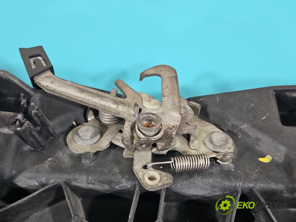 Peugeot 207 1.4 16V 88 hp manual 65 kW 1360 cm3 5- stěna přední  (Výztuhy přední)