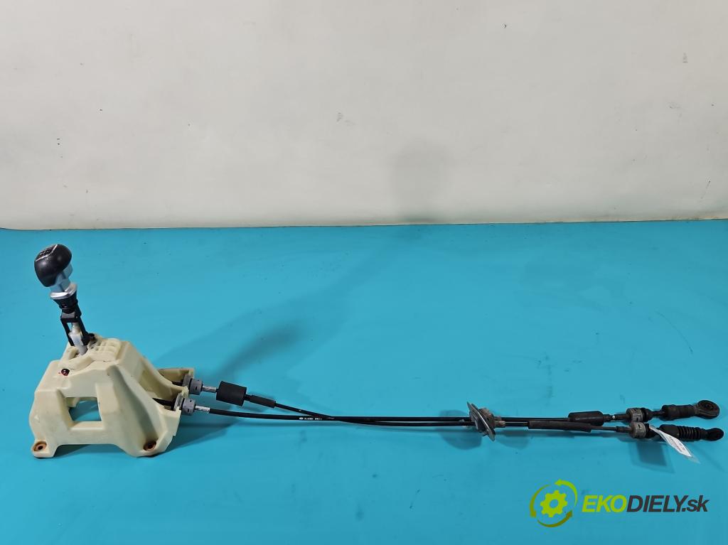 Kia Sportage III 2010-2015 1.7 crdi 116 HP manual 85 kW 1685 cm3 5- Páka: Změny: stupeň,rýchlosť  (Rýchlostné páky / kulisy)