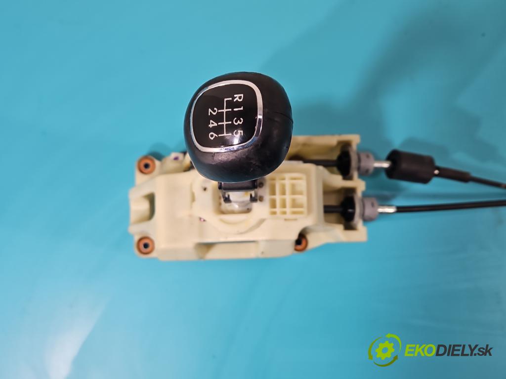 Kia Sportage III 2010-2015 1.7 crdi 116 HP manual 85 kW 1685 cm3 5- Páka: Změny: stupeň,rýchlosť  (Rýchlostné páky / kulisy)