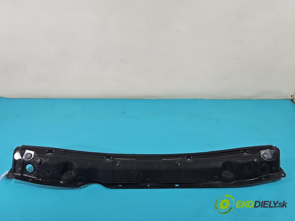 Kia Sportage III 2010-2015 1.7 crdi 116 HP manual 85 kW 1685 cm3 5- torpédo  (Torpéda)