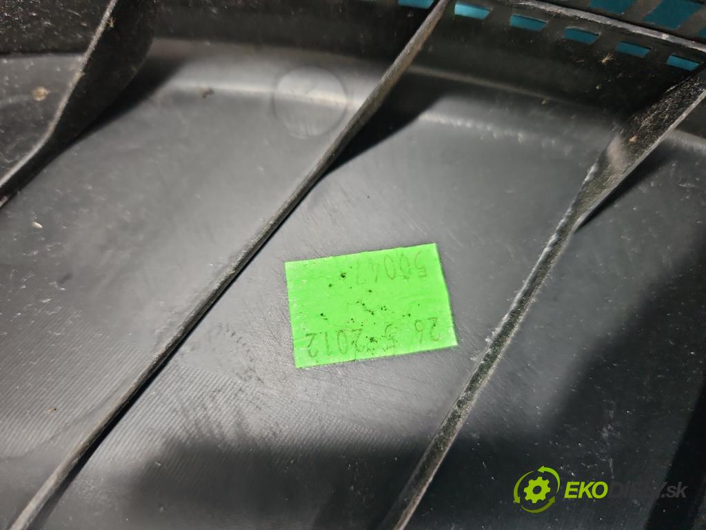 Kia Sportage III 2010-2015 1.7 crdi 116 HP manual 85 kW 1685 cm3 5- torpédo  (Torpéda)