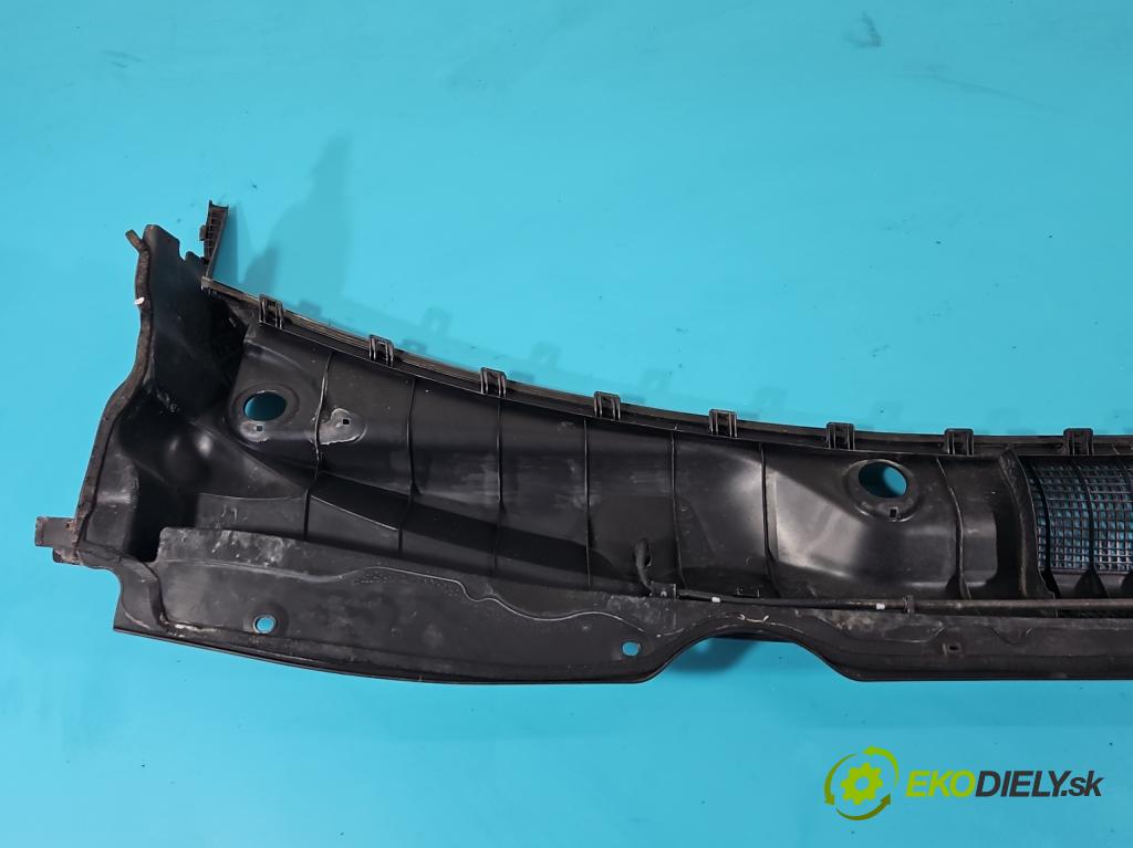 Kia Sportage III 2010-2015 1.7 crdi 116 HP manual 85 kW 1685 cm3 5- torpédo  (Torpéda)