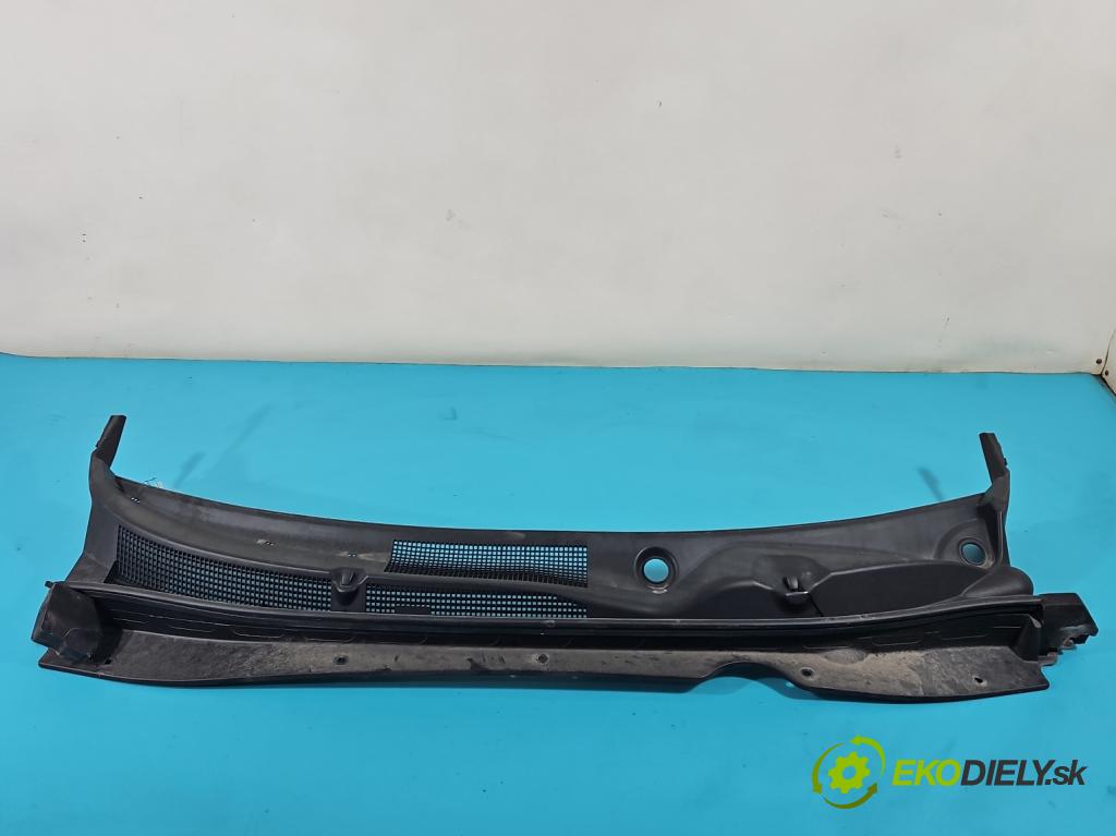 Kia Sportage III 2010-2015 1.7 crdi 116 HP manual 85 kW 1685 cm3 5- torpédo  (Torpéda)