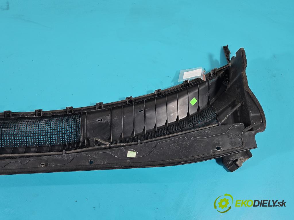 Kia Sportage III 2010-2015 1.7 crdi 116 HP manual 85 kW 1685 cm3 5- torpédo  (Torpéda)