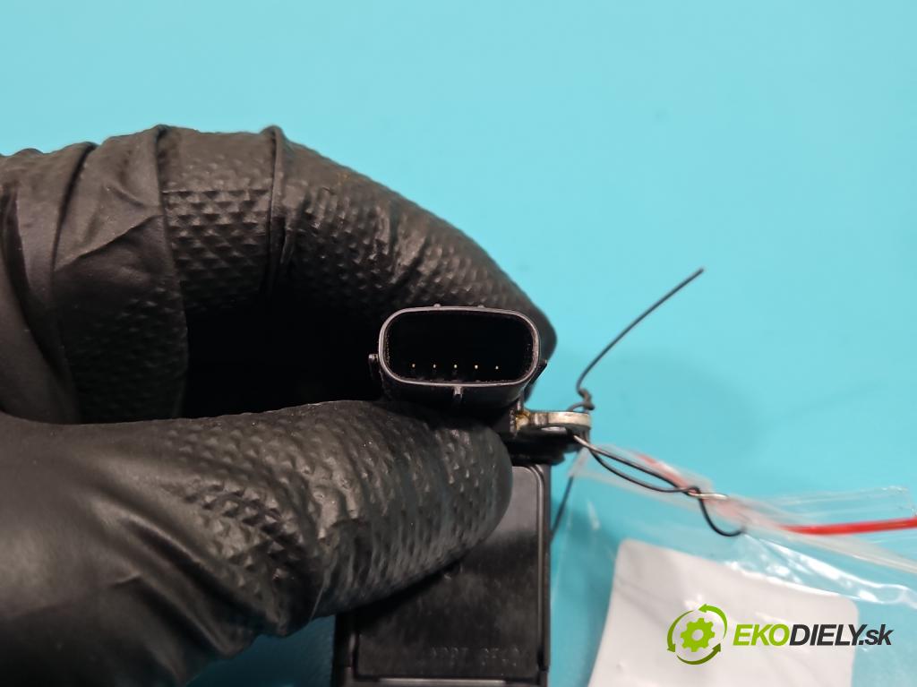 Toyota Verso 2009-2018 2.0 D4D 126 HP manual 93 kW 1998 cm3 5- průtokoměr: 22204-26010 (Váhy vzduchu)