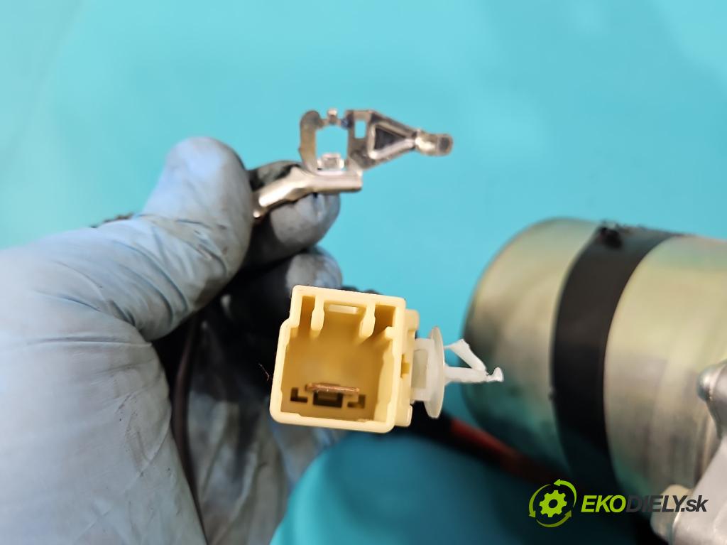 Toyota Verso 2009-2018 2.0 D4D 126 HP manual 93 kW 1998 cm3 5- čerpadlo posilovač EATCEC0112 (Servočerpadlá, pumpy riadenia)