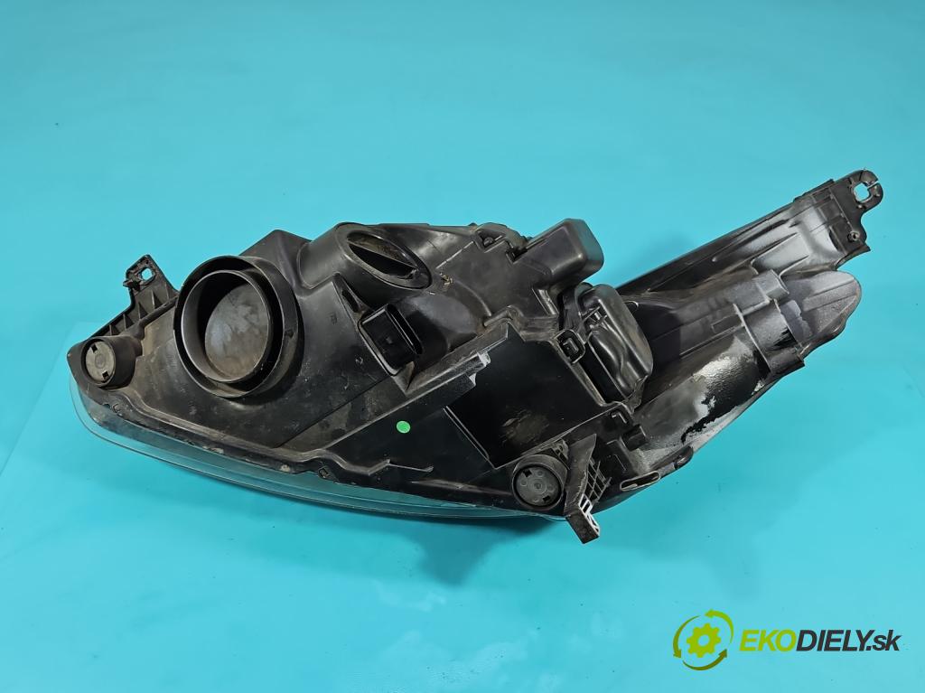 Ford C-Max II 2010-2019 1.6 tdci 116 HP manual 85 kW 1560 cm3 5- Reflektor: pravý AM51-13W-029-AE (Pravé)