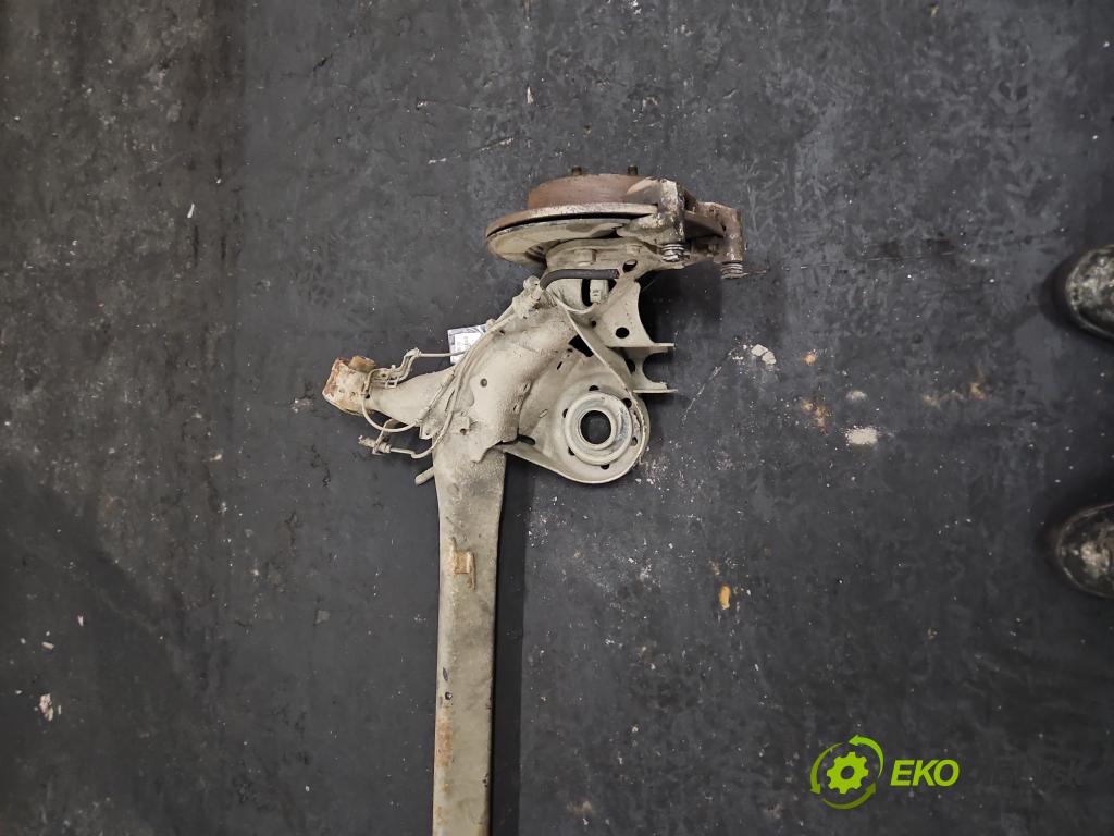 Toyota Verso 2009-2018 2.0 D4D 126 hp manual 93 kW 1998 cm3 5- zadní výztuha  (Výztuhy zadní)