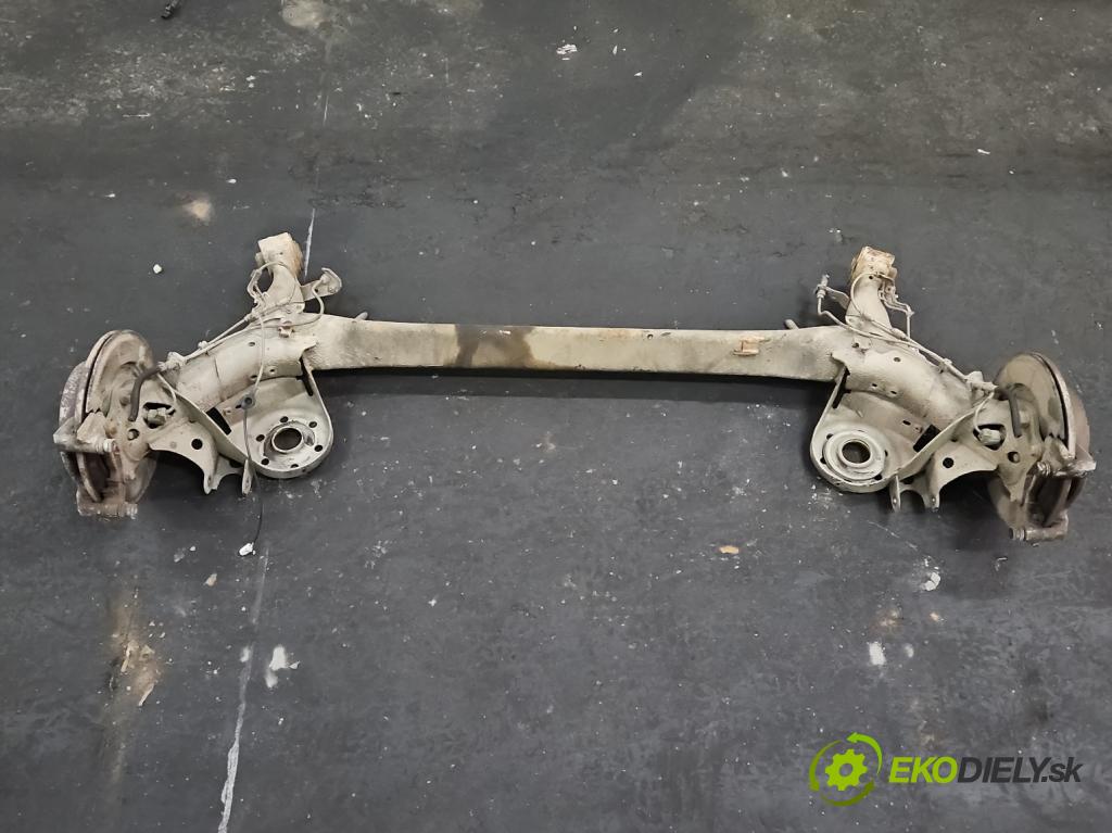 Toyota Verso 2009-2018 2.0 D4D 126 hp manual 93 kW 1998 cm3 5- zadní výztuha  (Výztuhy zadní)