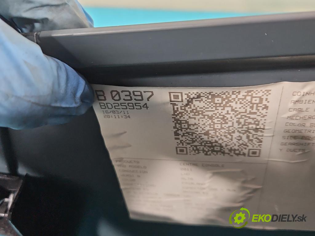 Ford C-Max II 2010-2019 1.6 tdci 116 HP manual 85 kW 1560 cm3 5- operadlo BD25954 (Lakťové opierky)