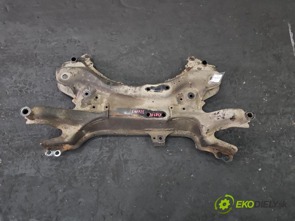 Toyota Verso 2009-2018 2.0 D4D 126 HP manual 93 kW 1998 cm3 5- výstuha motora 