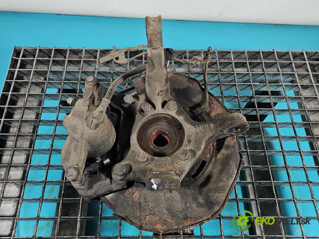 Toyota Verso 2009-2018 2.0 D4D 126 HP manual 93 kW 1998 cm3 5- náboj pravé (Náboje)