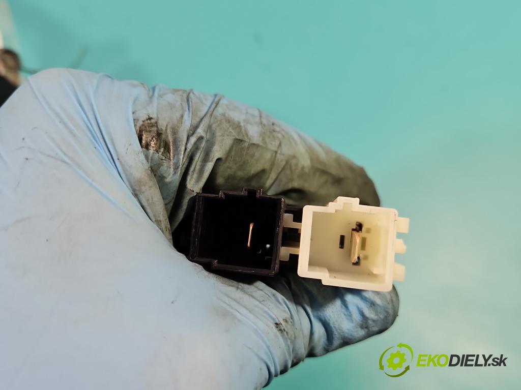 Ford C-Max II 2010-2019 1.6 tdci 116 hp manual 85 kW 1560 cm3 5- radiátor 8V6N-18D612-AB (Radiátory topení)