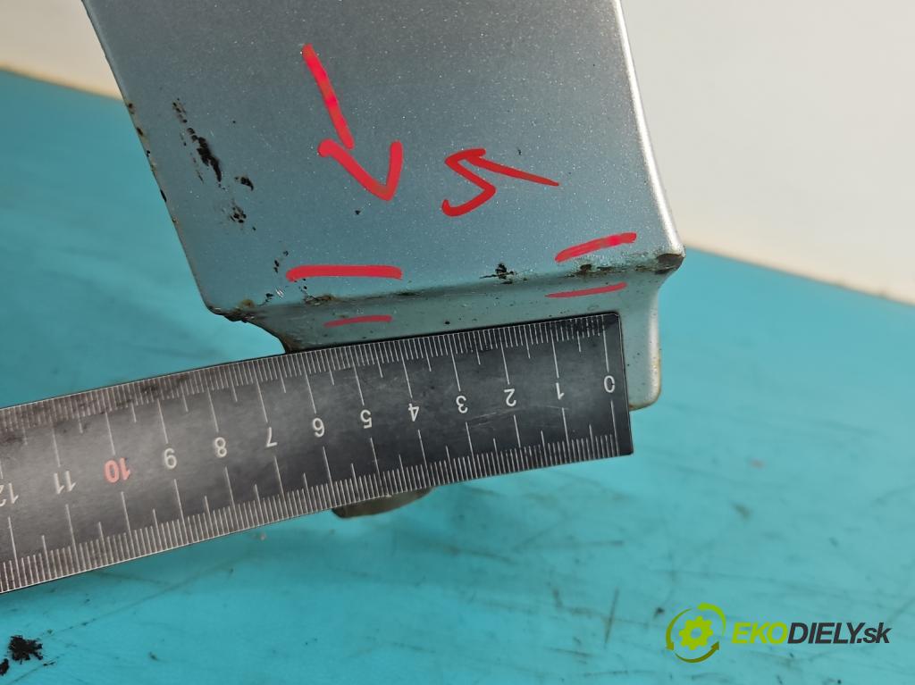 Toyota Verso 2009-2018 2.0 D4D 126 hp manual 93 kW 1998 cm3 5- blatnik přední levý  (Predné ľavé)