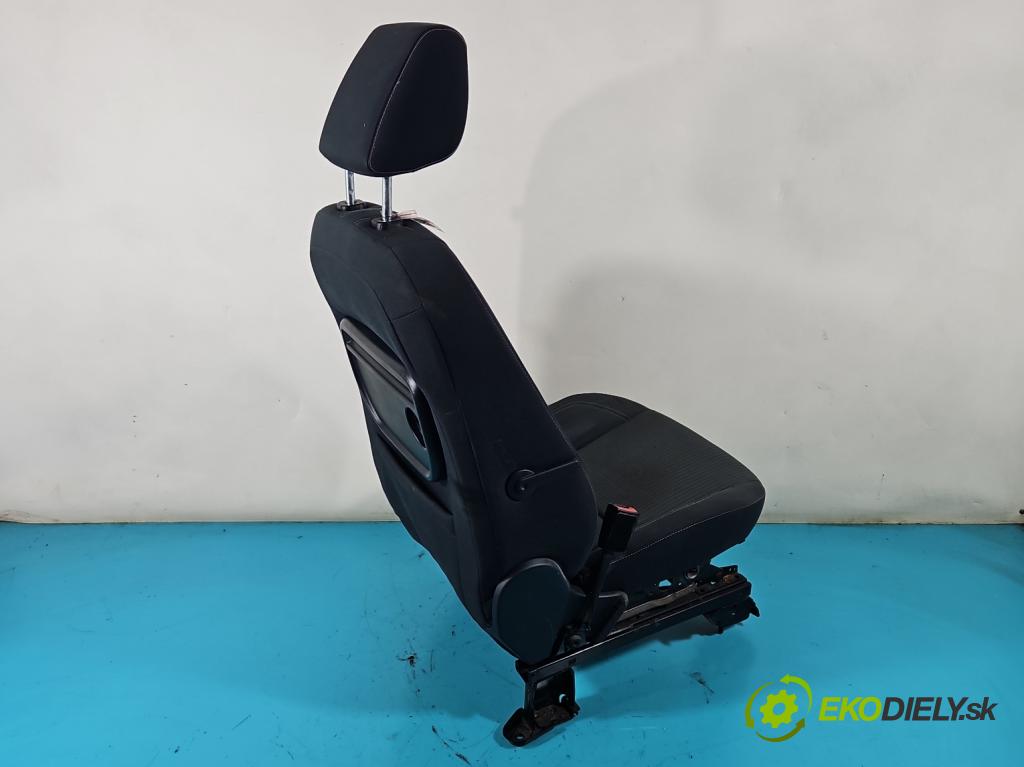 Ford C-Max II 2010-2019 1.6 tdci 116 HP manual 85 kW 1560 cm3 5- Sedačka ľavý  (Sedačky, sedadlá)