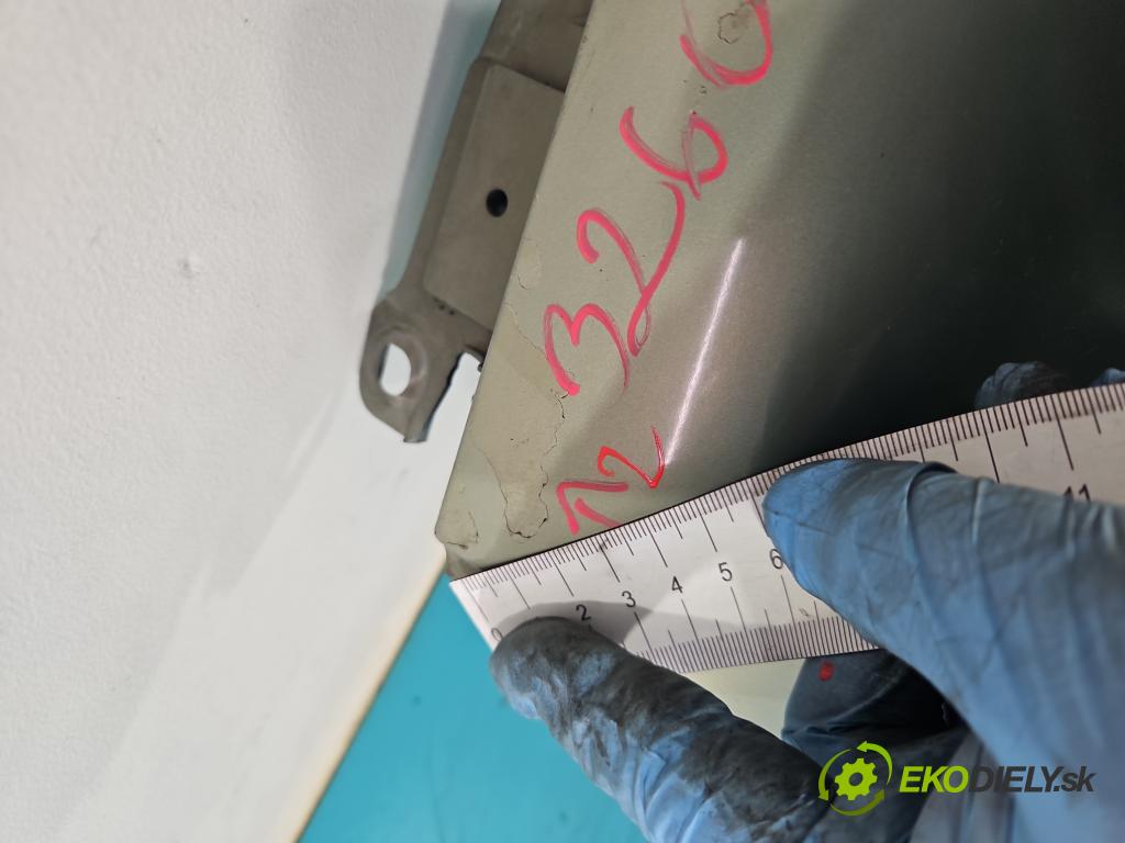 Renault Clio II 1998-2012 1.5 dci 65 hp manual 48 kW 1461 cm3 5- blatnik přední levý  (Predné ľavé)