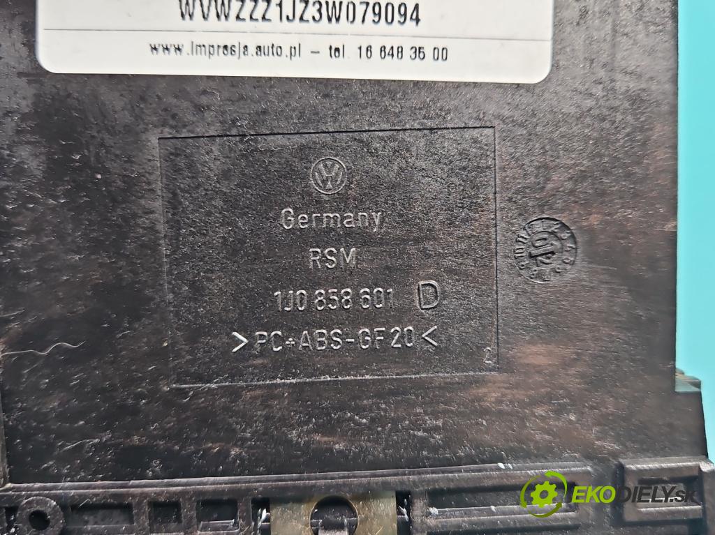 Vw Bora 1.9 tdi 131 HP manual 96 kW 1896 cm3 4- Rukojeť: na nápoje: 1J0858601D (Úchyty, držiaky na nápoje)