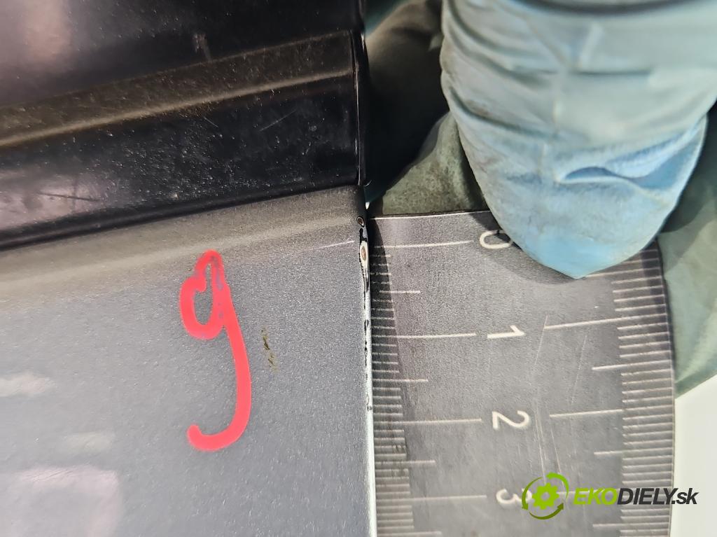 Toyota Corolla E12 2001-2009 1.6 vvti 110 HP manual 81 kW 1598 cm3 5- dvere predné ľavé (Ostatné)