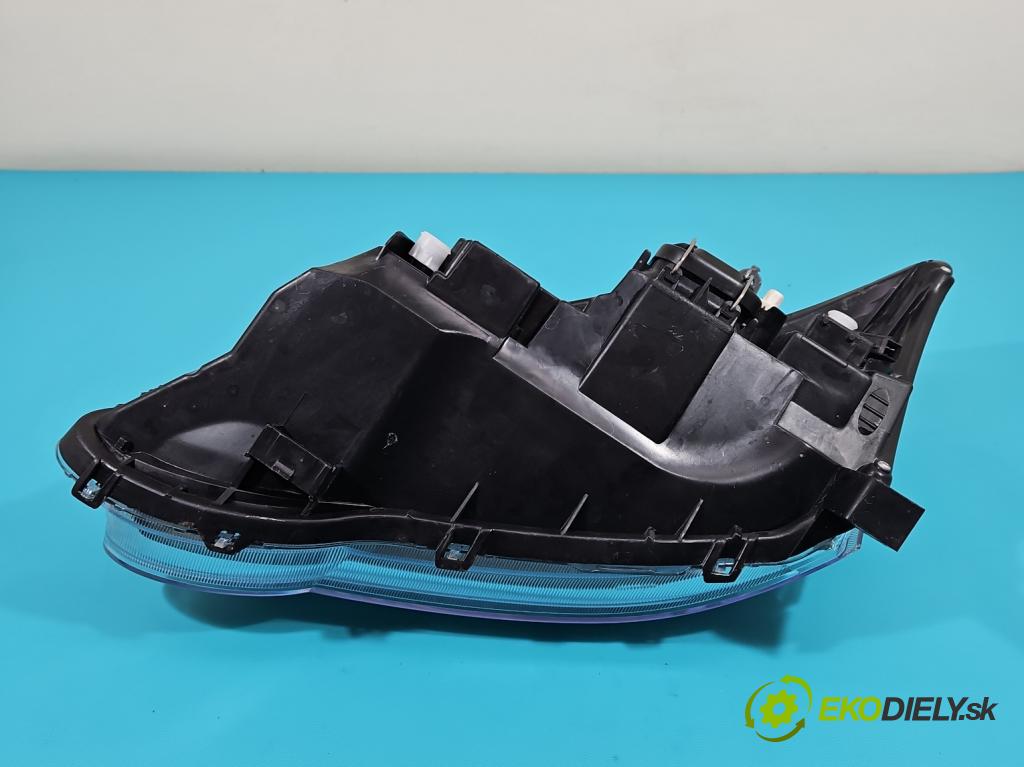 Toyota Corolla E12 2001-2009 1.6 vvti 110 HP manual 81 kW 1598 cm3 5- Reflektor: pravý  (Pravé)