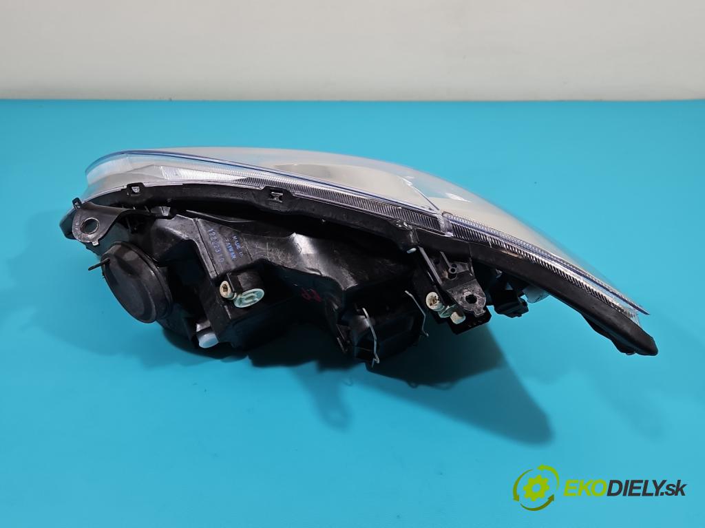 Toyota Corolla E12 2001-2009 1.6 vvti 110 HP manual 81 kW 1598 cm3 5- Reflektor: pravý  (Pravé)