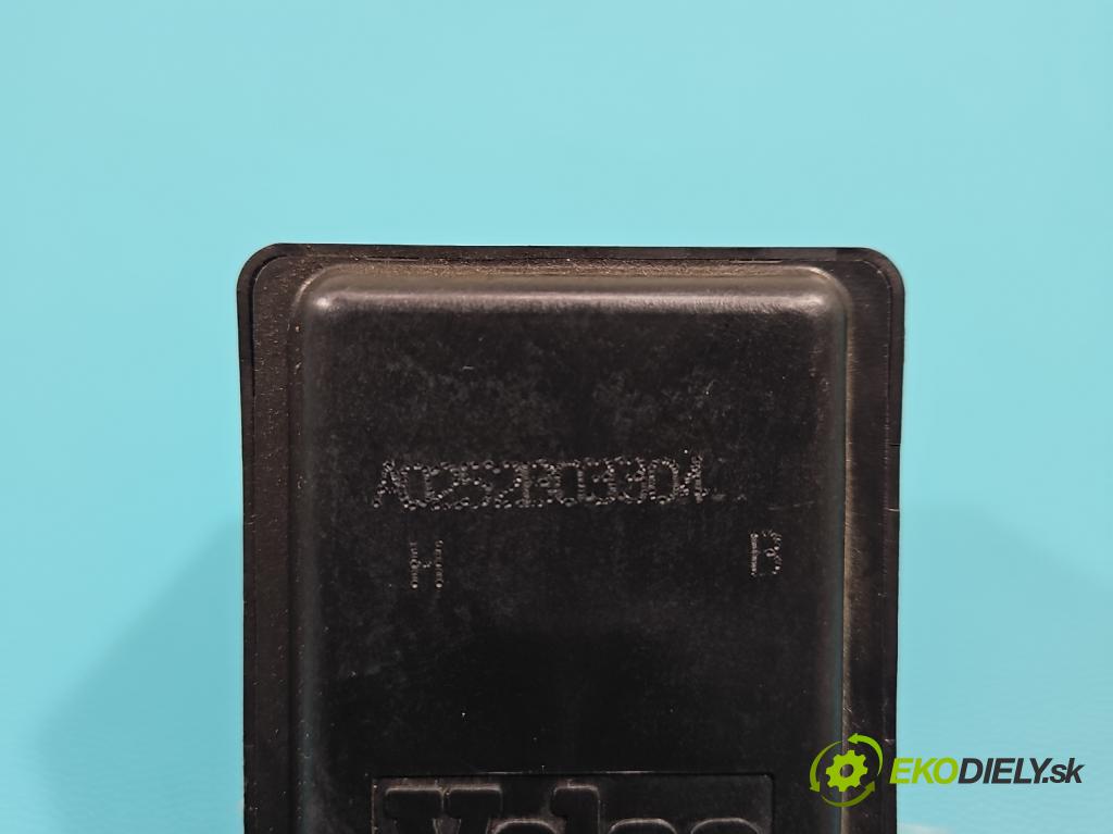 Renault Scenic II 2003-2009 1.9 dci 106 HP manual 78 kW 1870 cm3 5- Blokáda: řízení: 8200033233 (Ostatné)