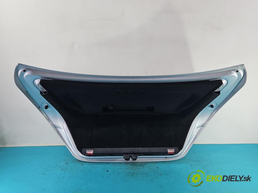 Mercedes S W221 2005-2013 5.5 V8 387KM automatic 285 kW 5462 cm3 4- zadní kufrové dveře  (Zadní kapoty)