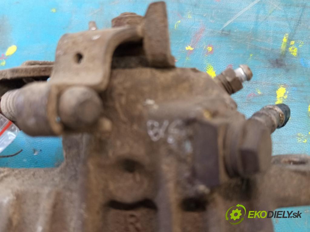 Audi A3 8L 1996-2003 1.9 tdi 90 hp manual 66 kW 1896 cm3 3- brzdič zadní levý  (Klika dveří ostatní)