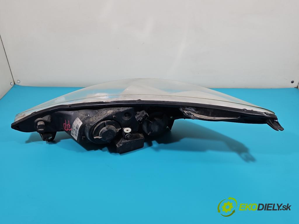 Peugeot 206 1.1 60 HP manual 44 kW 1124 cm3 3- Reflektor: pravý 9686606280 (Pravé)