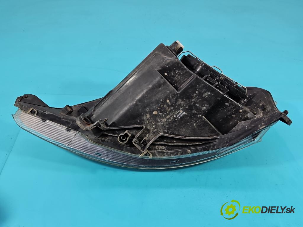 Citroen C3 I 2002-2009 1.4 hdi 90 HP manual 66 kW 1398 cm3 5- Reflektor: pravý  (Pravé)