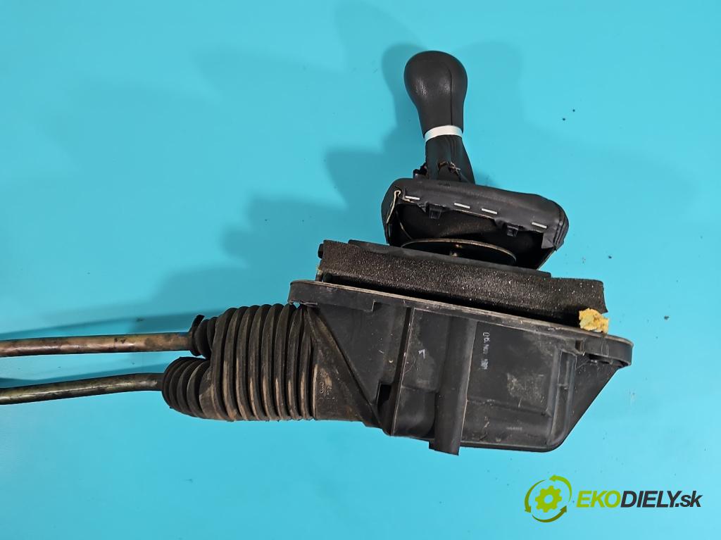 Audi A4 B6 2000-2004 1.9 tdi 131 HP manual 96 kW 1896 cm3 5- Páka: Změny: stupeň,rýchlosť  (Rýchlostné páky / kulisy)