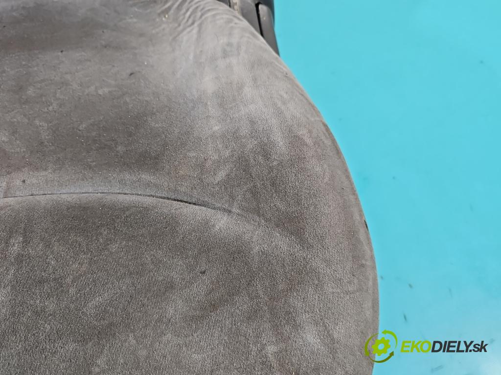 Toyota Yaris I 1999-2005 1.0 vvti 68 HP manual 50 kW 998 cm3 3- Sedačka ľavý  (Sedačky, sedadlá)