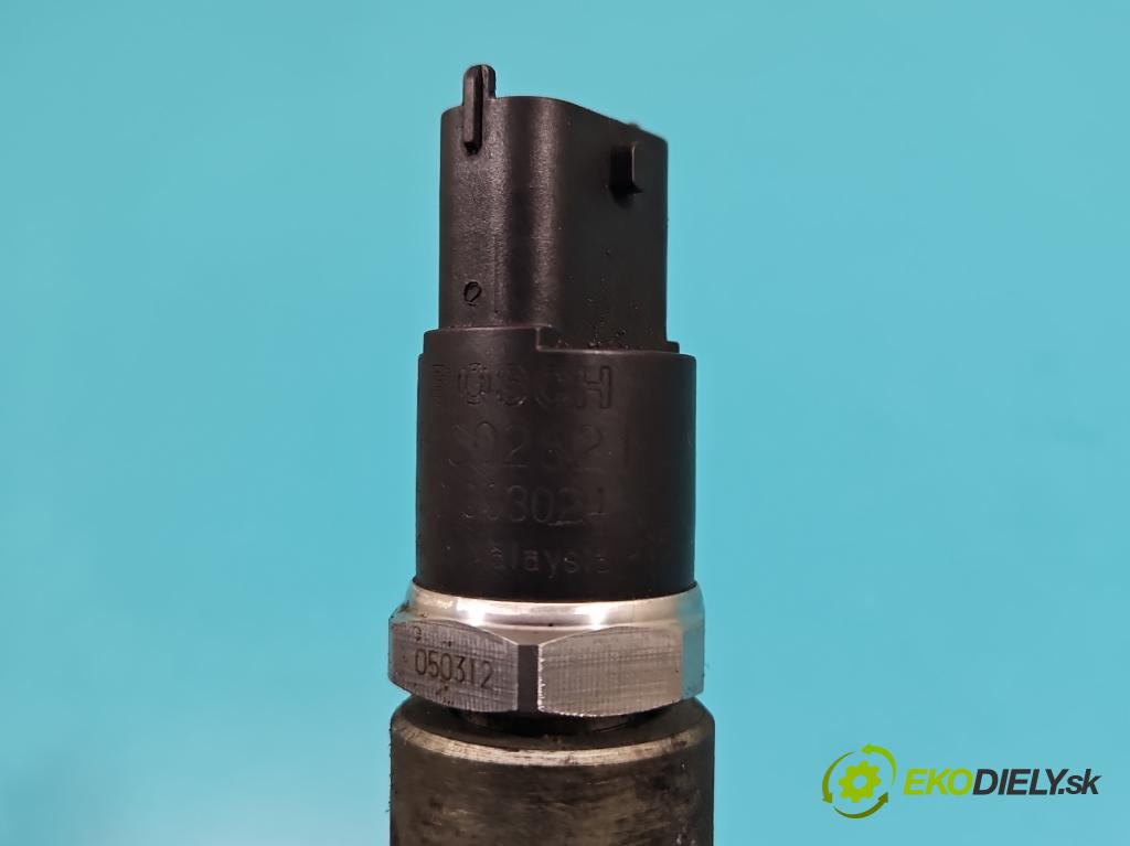 Toyota Yaris I 1999-2005 1.4 D4D 75 HP manual 55 kW 1364 cm3 5- lišta vstrekovacia 0445214032 (Vstrekovacie lišty)