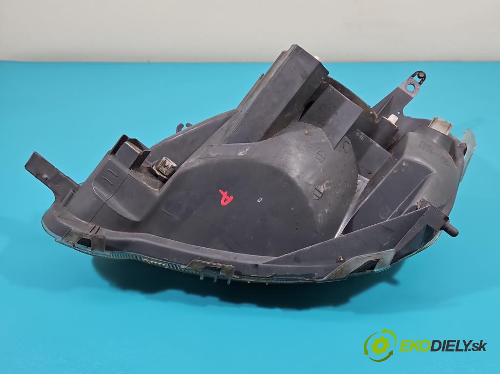 Toyota Yaris I 1999-2005 1.4 D4D 75 HP manual 55 kW 1364 cm3 5- Reflektor: pravý  (Pravé)