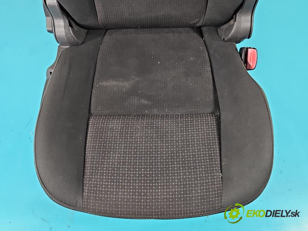 Renault Scenic III 2009-2016 1.5 dci 110 HP manual 81 kW 1461 cm3 5- Sedačka pravý  (Sedačky, sedadlá)