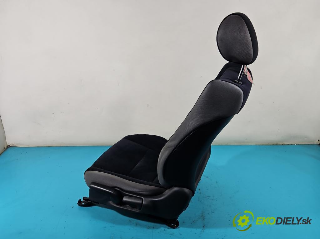 Honda Civic VIII 2006-2011 2.2 140 HP manual 103 kW 2204 cm3 5- Sedačka ľavý  (Sedačky, sedadlá)
