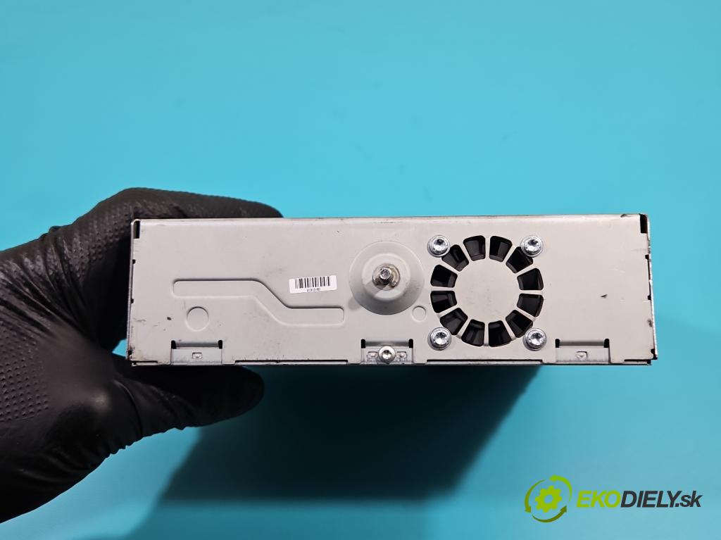 Mercedes S W221 2005-2013 5.5 V8 387KM automatic 285 kW 5462 cm3 4- Zesilovač: A2218207289 (Zesilovače)