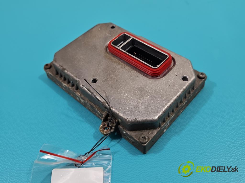 Mercedes S W221 2005-2013 5.5 V8 387KM automatic 285 kW 5462 cm3 4- střídač: xenon 1307329113 (Riadiace jednotky xenónu)