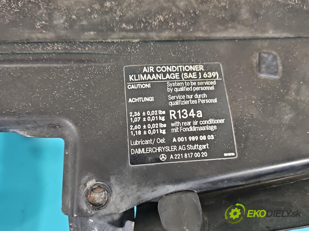 Mercedes S W221 2005-2013 5.5 V8 387KM automatic 285 kW 5462 cm3 4- stěna přední A0019890803 (Výztuhy přední)