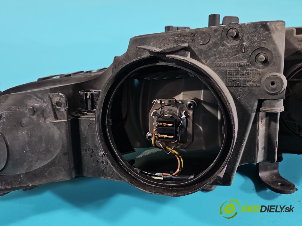 Honda Civic VIII 2006-2011 2.2 140 HP manual 103 kW 2204 cm3 5- Reflektor: pravý 0301226202 (Pravé)